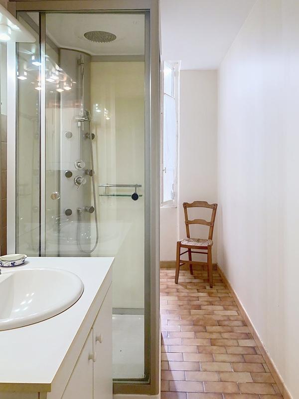 Maison - 300 m² - 12 pièces