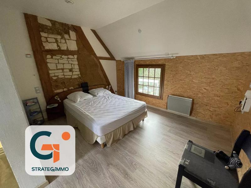 Maison - 320 m² - 12 pièces