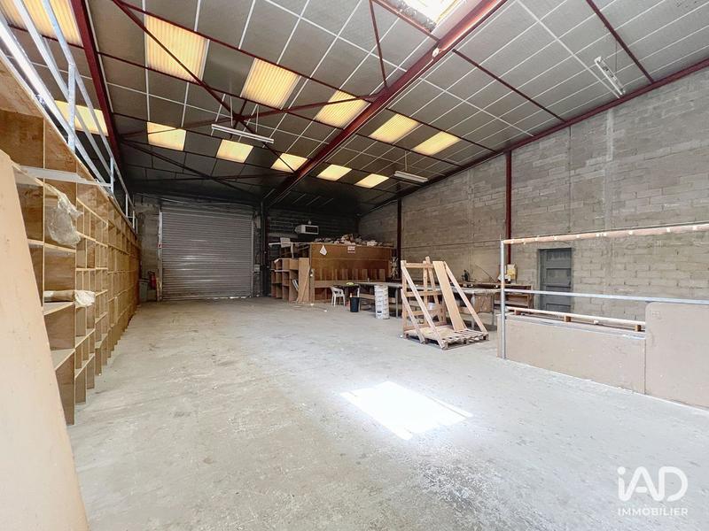 Local commercial - 1 345 m²