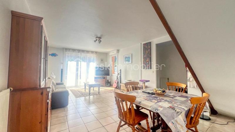 Demeure - 113 m² - 5 pièces