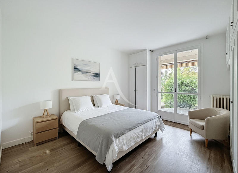 Maison - 185 m² - 8 pièces