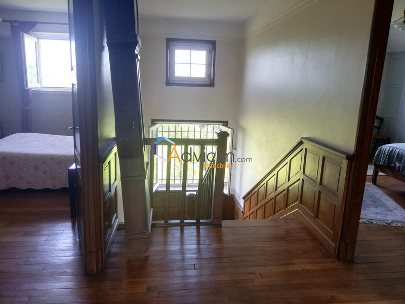 Maison - 182 m² - 6 pièces