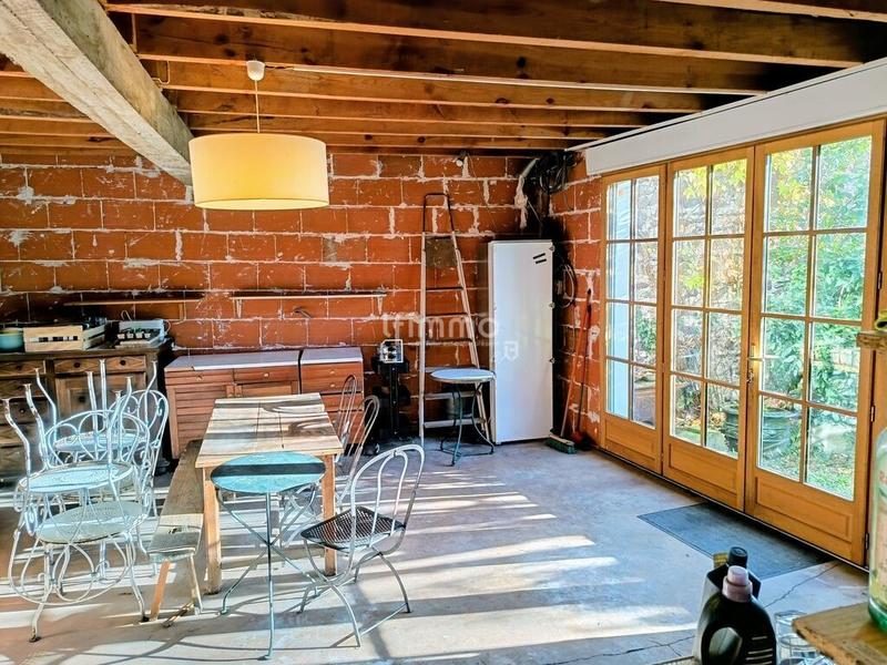 Maison - 198 m² - 10 pièces