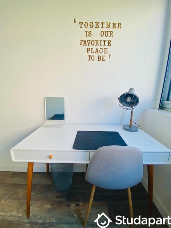 Chambre - 12 m² - 1 pièce