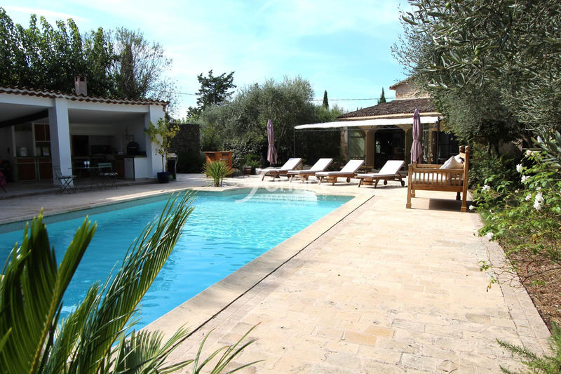 Bastide - 189 m² - 5 pièces