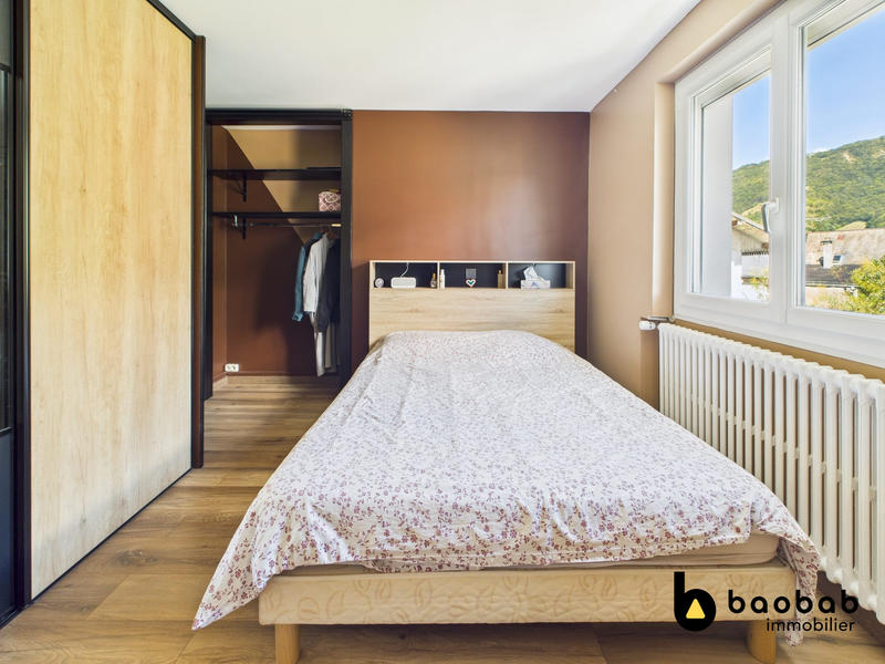 Maison - 195 m² - 6 pièces