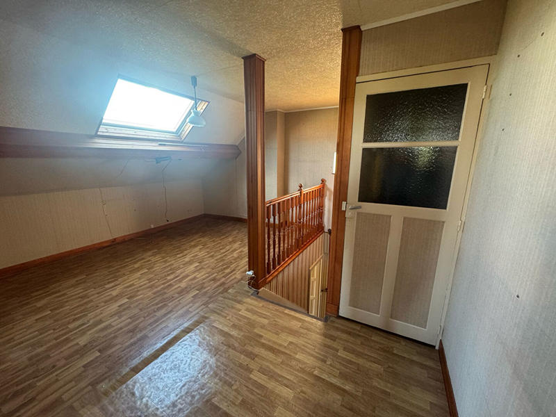 Maison - 96 m² - 5 pièces