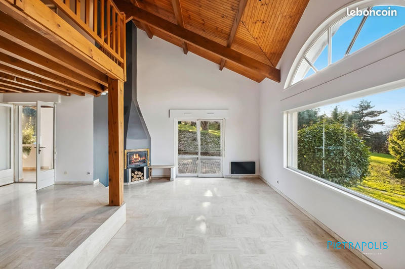 Villa - 190 m² - 7 pièces