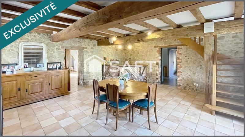 Maison - 210 m² - 9 pièces