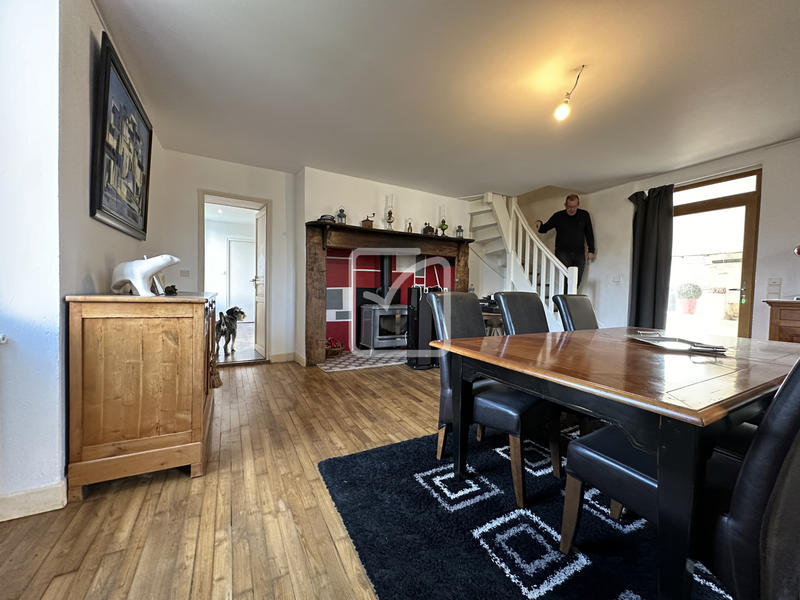 Maison - 450 m² - 17 pièces