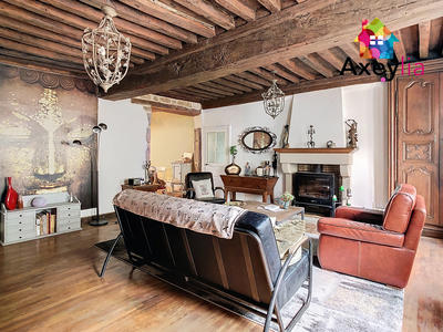 Maison - 200 m² - 7 pièces