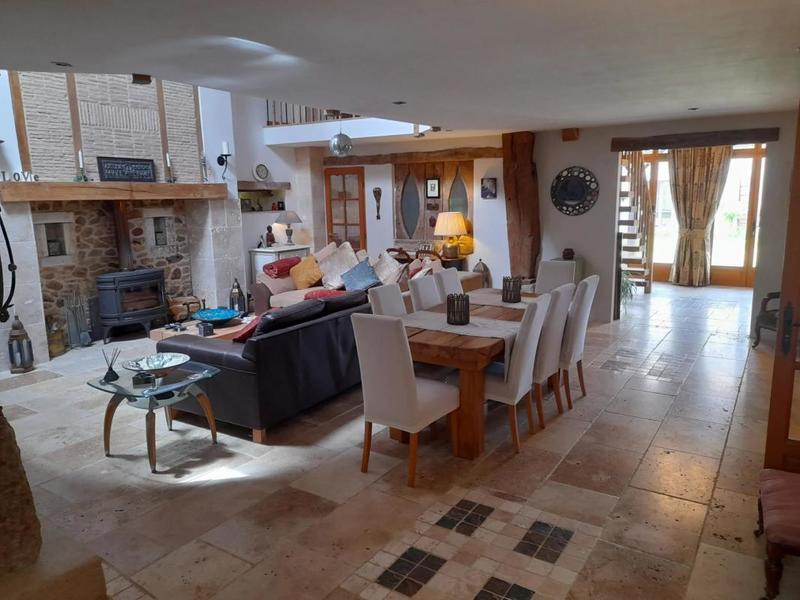 Maison de village - 232 m² - 8 pièces
