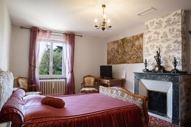 Propriété - 442 m² - 13 pièces