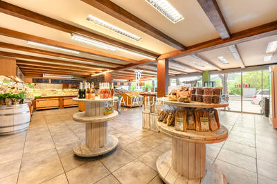 Local commercial - 236 m²