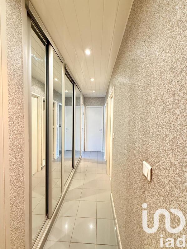 Appartement - 92 m² - 5 pièces