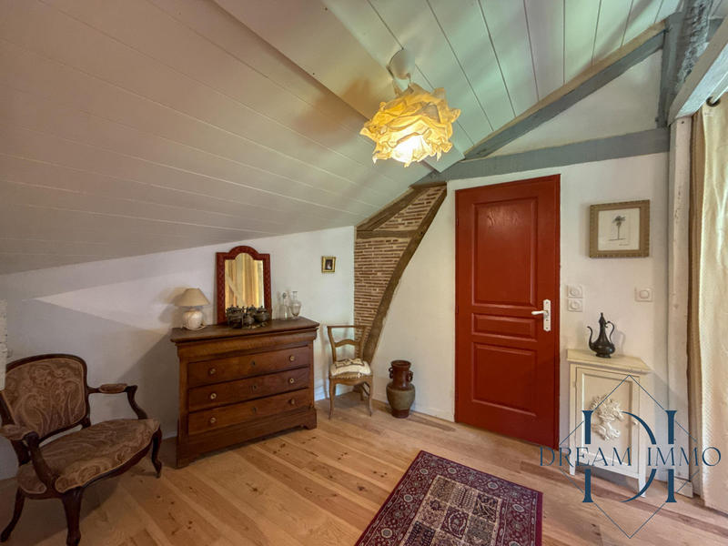 Maison - 190 m² - 5 pièces