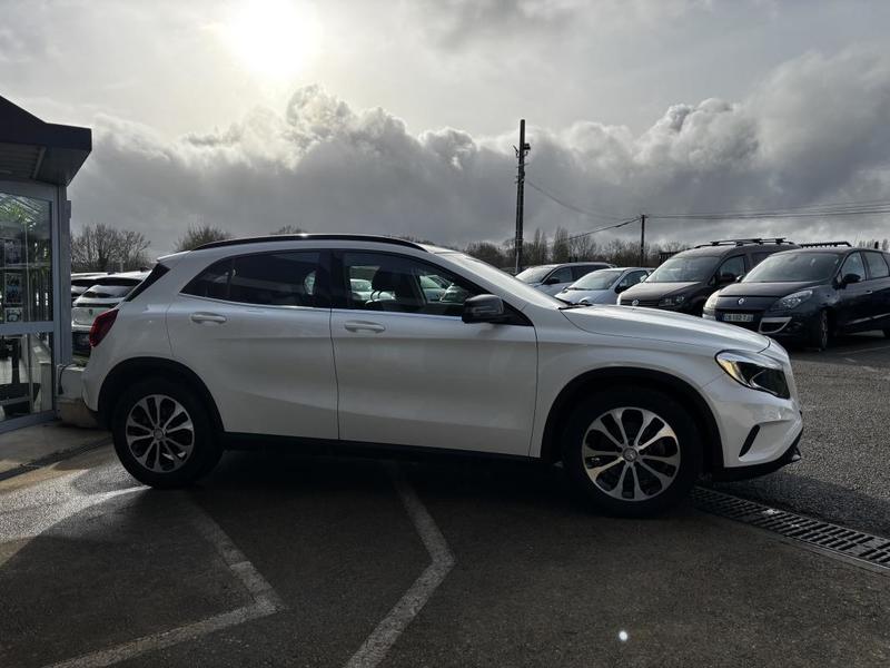 Mercedes Gla 200 Cdi 136cv 2.2 Inspiration Toit Ouvrant + Camera de Recul + Hayon Electrique