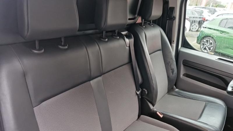 Citroën Jumpy Fourgon m bluehdi 120 ss bvm6 driver 300 nm