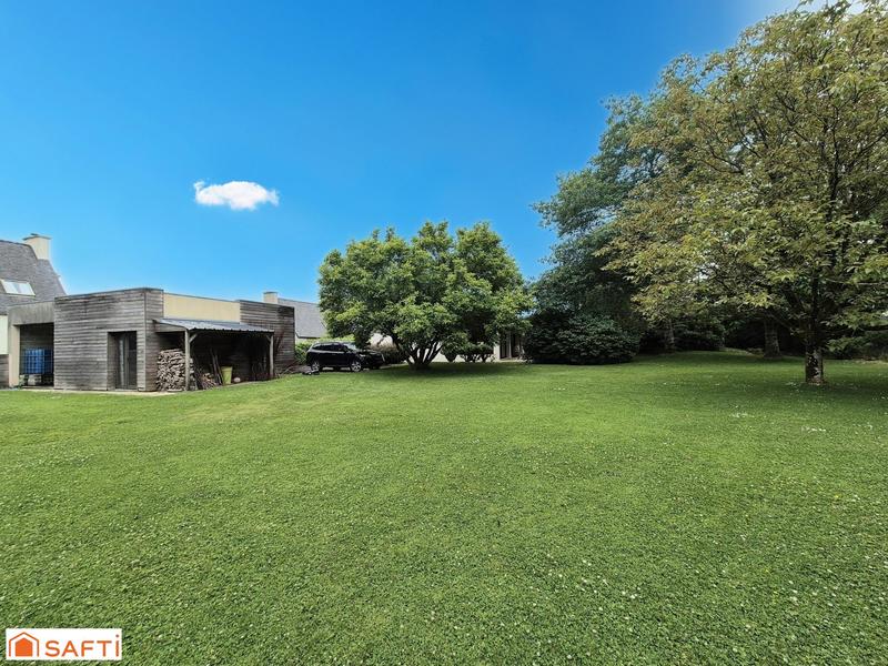 Maison - 189 m² - 9 pièces