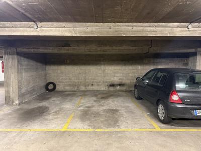Parking / Garage - 1 m²