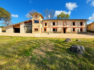 Maison - 185 m² - 6 pièces