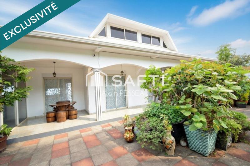 Maison - 206 m² - 10 pièces