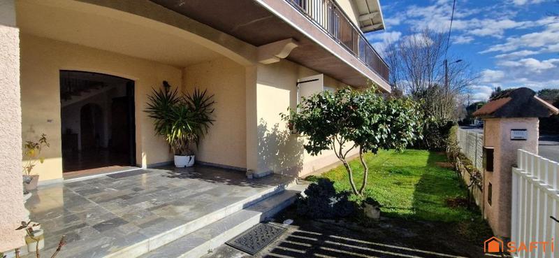 Maison - 223 m² - 7 pièces