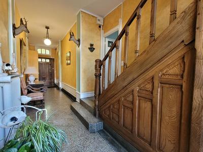 Maison - 180 m² - 8 pièces