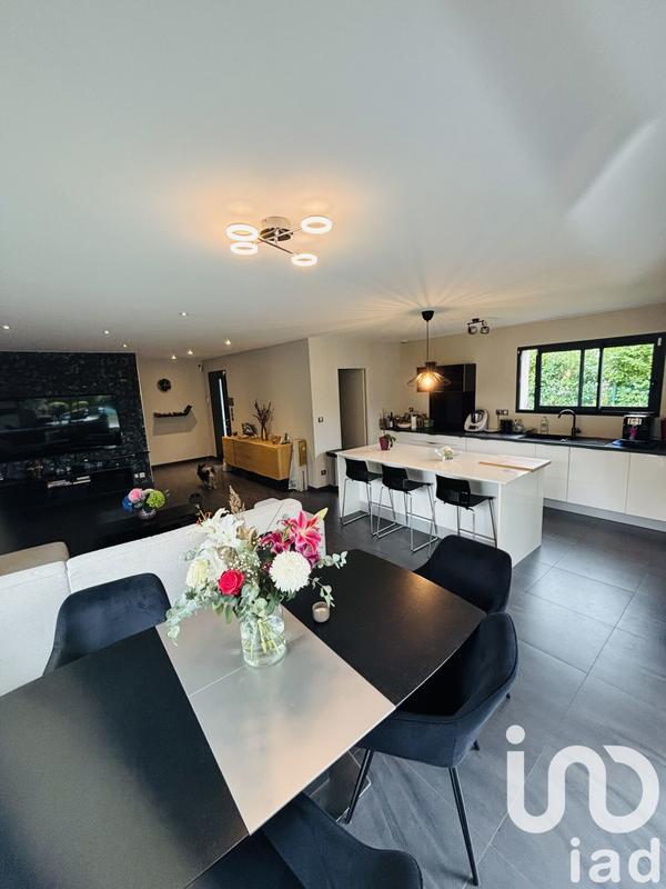 Maison - 107 m² - 6 pièces