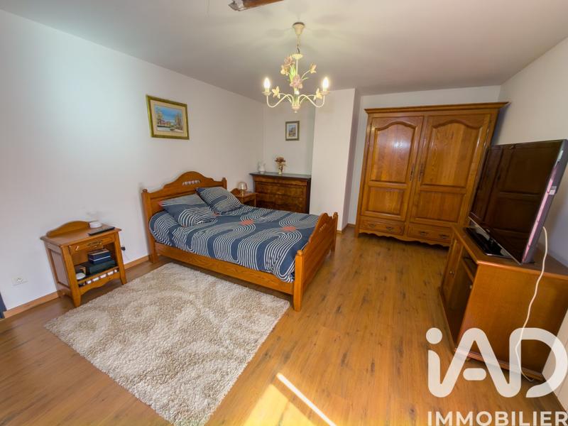 Maison de village - 277 m² - 8 pièces