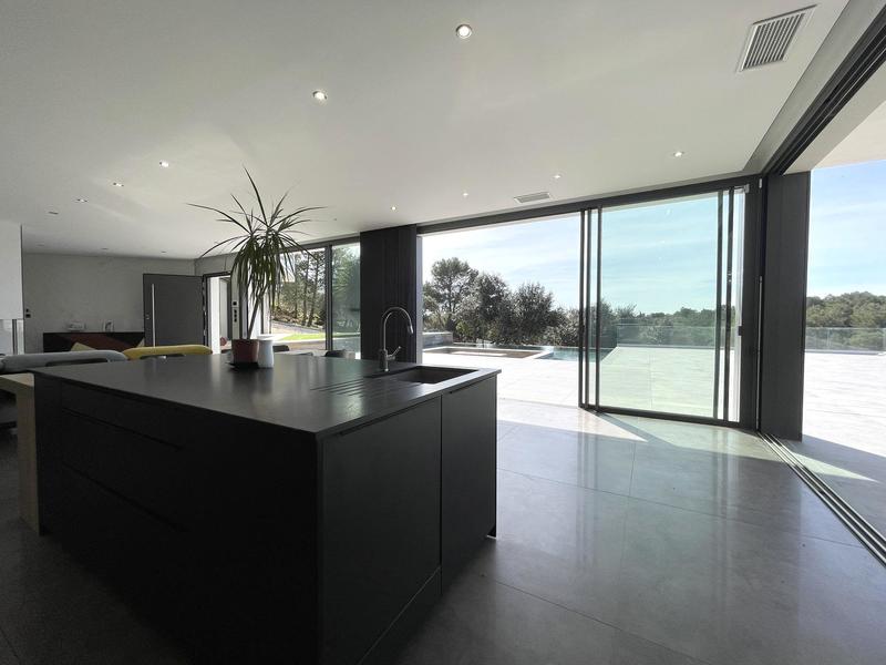 Maison contemporaine - 186 m² - 5 pièces