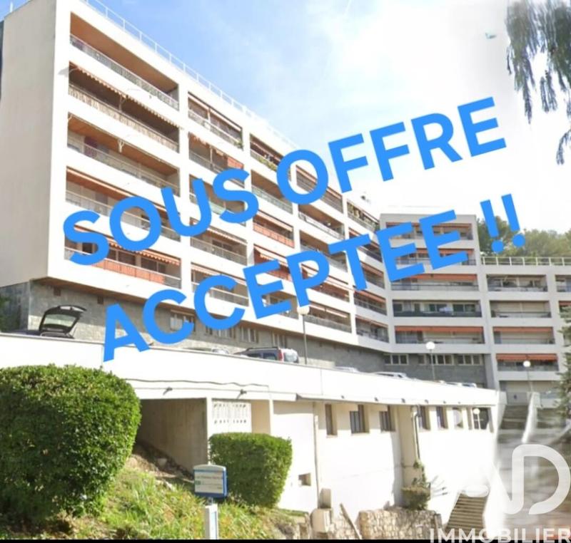 Appartement - 87 m² - 5 pièces