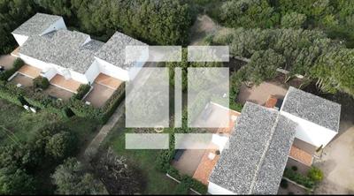 Propriété - 304 m² - 12 pièces