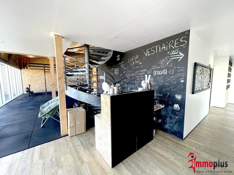 Local commercial - 521 m²