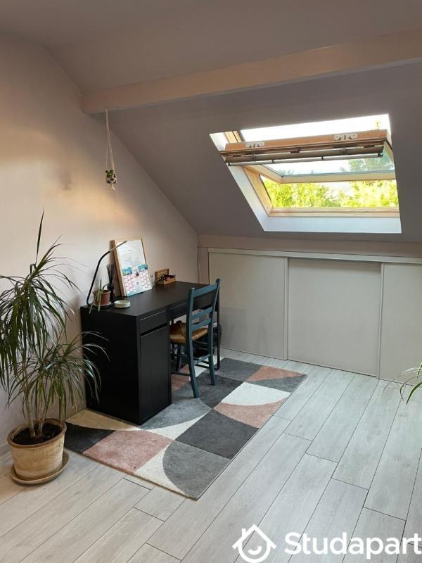 Chambre - 14 m² - 1 pièce