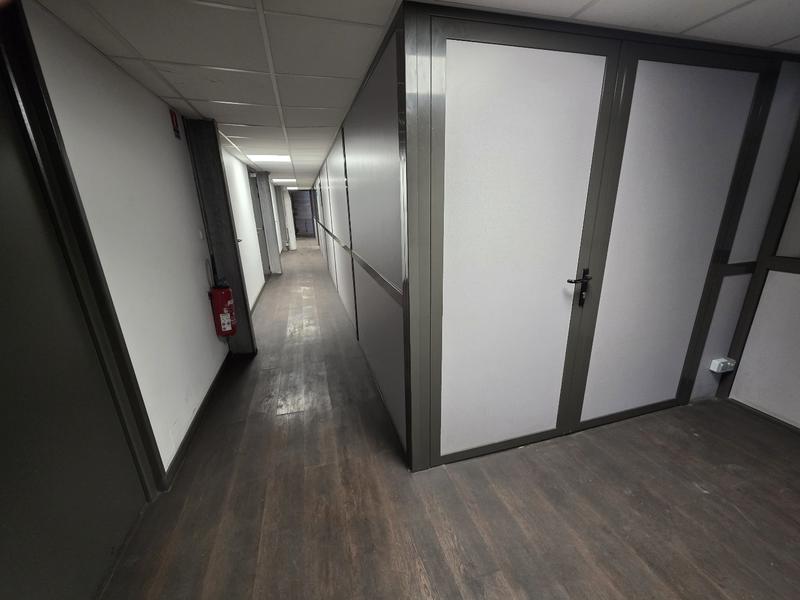 Entrepôt - 2 860 m²