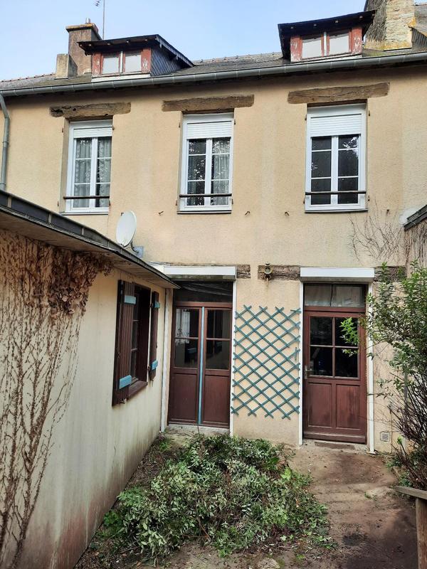 Maison - 199 m² - 8 pièces