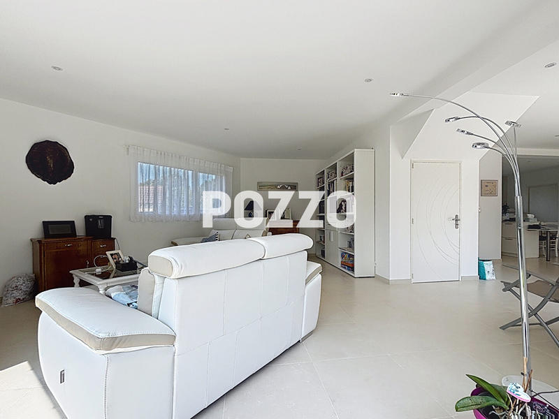 Maison - 193 m² - 7 pièces