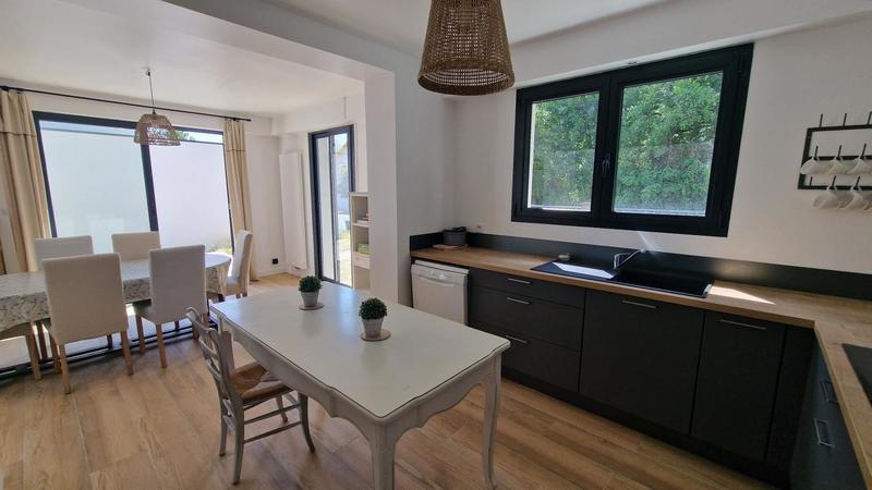 Maison - 145 m² - 5 pièces