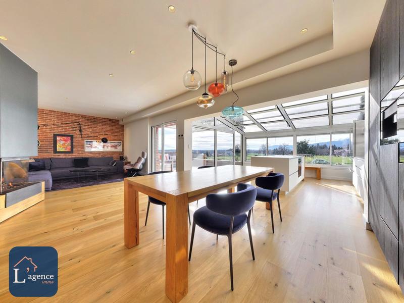 Appartement - 257 m² - 6 pièces