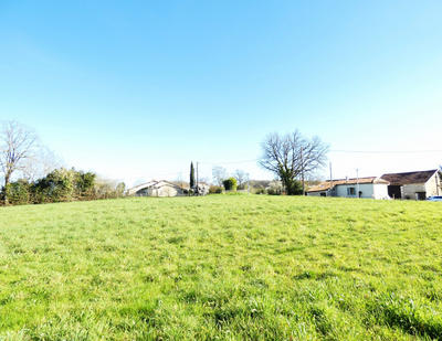 Terrain - 2 590 m²