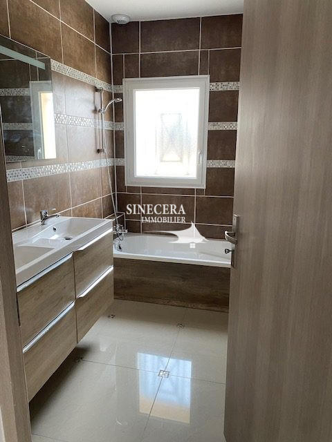 Maison - 144 m² - 4 pièces