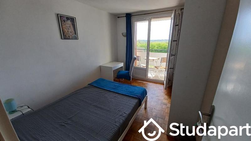 Chambre - 9 m² - 1 pièce