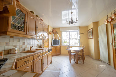 Maison - 190 m² - 7 pièces