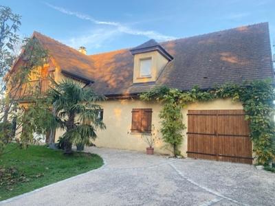 Maison - 172 m² - 5 pièces