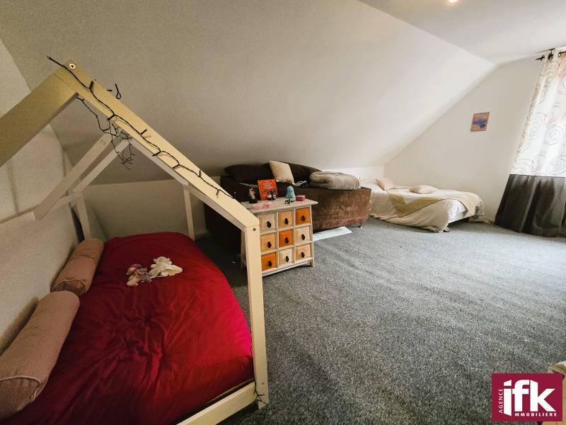 Maison - 150 m² - 7 pièces