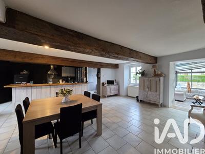 Maison - 129 m² - 7 pièces