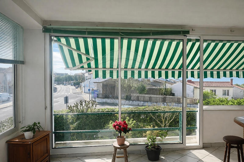 Maison - 185 m² - 10 pièces