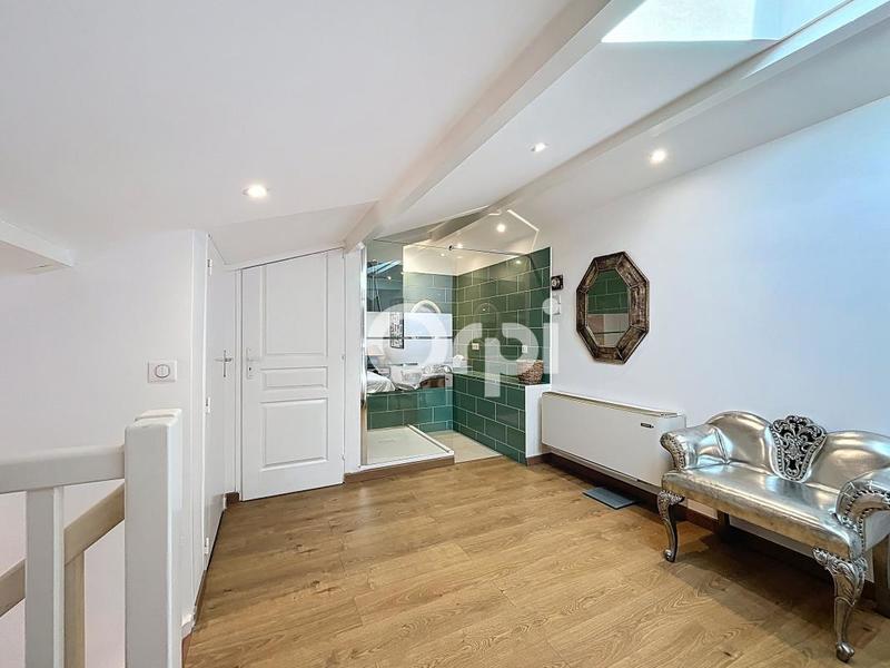 Appartement - 75 m² - 3 pièces