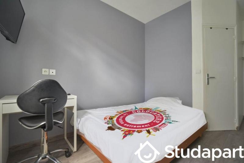 Chambre - 13 m² - 1 pièce